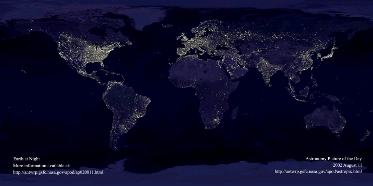 人工衛星から見た夜の地球です。先進国などは、国の形がはっきり分かるものもあります。